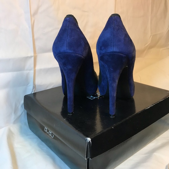 💙🖤BCBG PUMPS🖤💙 NWOT - Picture 4 of 5